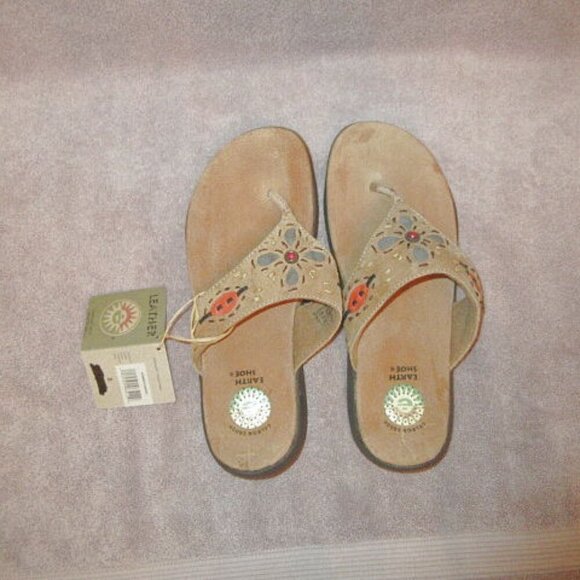 Earth Shoe GELRON 2000 Thong SANDALS Size 8 EMBROIDERED Embellished SUEDE Boho - Picture 8 of 12